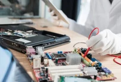 Calculatoare si Servicii IT